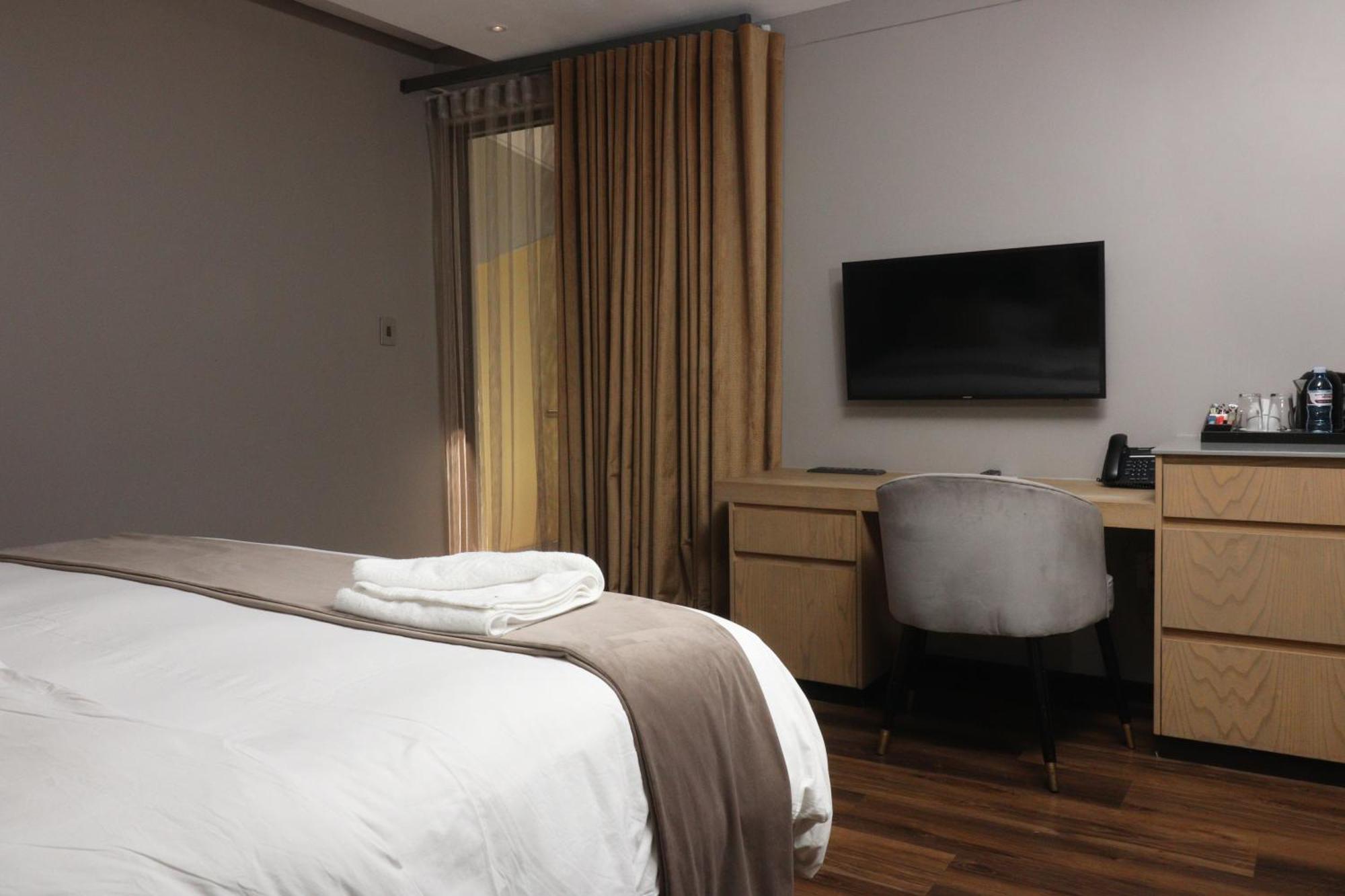 Happy Valley Hotel And Casino إيزولويني المظهر الخارجي الصورة